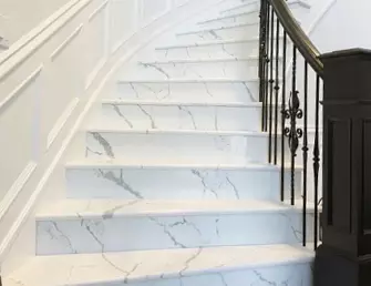 Отделка лестниц керамогранитом в Москве