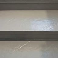 Отделка лестниц декоративной штукатуркой