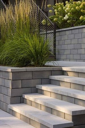 Уличные, входные лестницы из бетона в Москве - пример выполнения