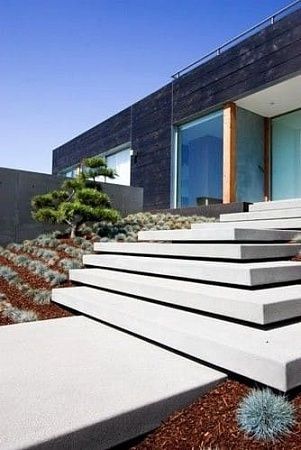 Уличные, входные лестницы из бетона в Москве - пример выполнения