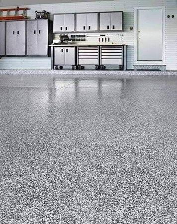 Изготовление наливных полов для гаража в Санкт-Петербурге - пример выполнения