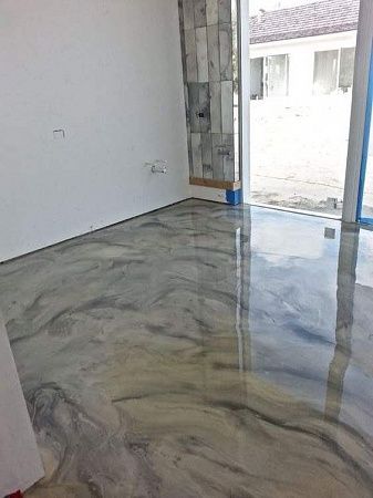 Изготовление наливных полов для гаража в Санкт-Петербурге - пример выполнения