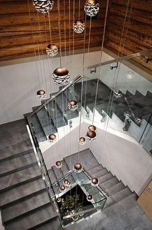 П-образные лестницы в Москве - пример выполнения